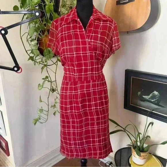 Vtg 90s Ice 100% Silk Red Wavy Plaid Collared Wrap Dress - Size 8 - Picture 1 of 7